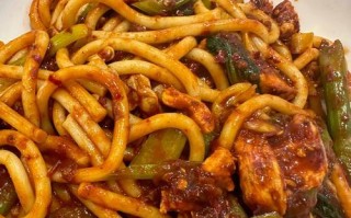 手把手教你炒出美味兴化炒米粉（教你选料、烹调、调味，轻松制作一道地道的兴化炒米粉）