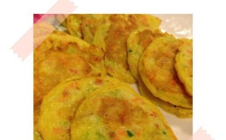 以蔬菜饼宝宝辅食，营养健康从小开始（打造宝宝健康营养之路，营养丰富的蔬菜饼做法大揭秘）