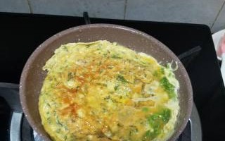 清新口感，营养丰富，教你如何制作地道的香椿蛋饼（清新口感，营养丰富，教你如何制作地道的香椿蛋饼）