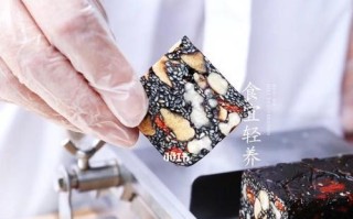 手工制作东阿阿胶糕（传统美食的制作流程及细节）