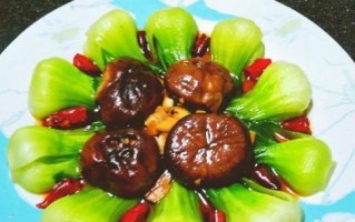 油菜心小炒的做法（口感细腻，营养丰富的家常美食）