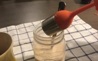 轻松DIY微波版懒人奶茶（省钱省力，一杯好喝的奶茶就在家里制作）