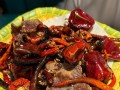 酸辣牛肉丝的制作方法（简单易学的家常美食）