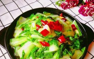 简单又美味的虾皮清炒小白菜（学会这个菜谱，让你的厨艺进阶升级）
