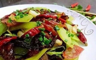 莴笋炒腊肠（家常美食，简单易做）