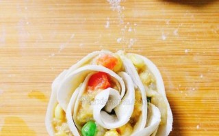 美味煎饺享不停（用虾滑玫瑰花为煎饺加分）