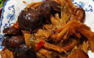 美食天堂——以鸭掌杏鲍菇蛤蜊汤为主题的烹饪指南（品尝秋季的美味佳肴，尽在这一碗汤之中）