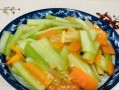 美味清爽——以西芹萝卜丝的做法（健康美食轻松做，味道鲜美清爽，为你带来营养美味生活）