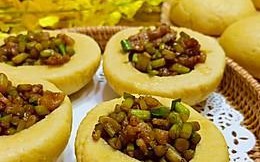 窝窝灌肉的做法（传统美食，家常味道，慢慢煨炖）