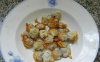 夜开花圆蛤汤的美味煮法（用土作的传统美味，让你尝到深海鲜味）