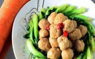 湖南特色美食（掌握制作技巧，轻松做出口感鲜美的湘味鱼丸）