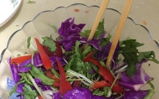 五彩拌菜，健康与美味并存（色香味俱佳，营养充足）