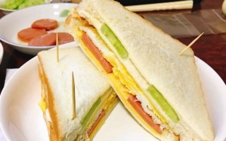 美味三明治的制作——菠菜起司蛋三明治（健康美味、简单易学）