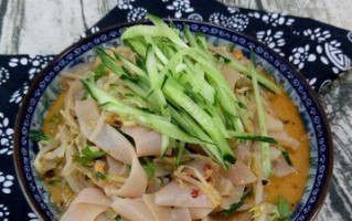 尝鲜（风味独特，营养丰富的苋菜凉皮，快来一探究竟吧！）
