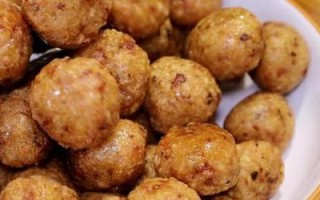 团团圆圆大丸子的做法（家庭美食不可少的秘诀，让你轻松打造美味丸子）