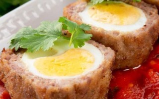 美味肉包蛋做法（学会如何制作松软美味的肉包蛋）