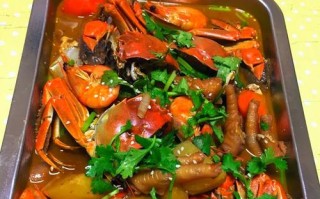 品味秋季必备美味蟹煲（一口汁香肉鲜的秘诀及做法分享）