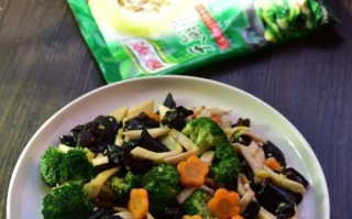 美味健康的以西葫木耳炒贝丁（从选材到烹饪，教你轻松制作一道健康美味的以西葫木耳炒贝丁）