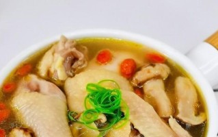 以玉带竹荪鸡汤为食，滋润身心（体验滋补佳品，提高免疫力）