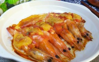 美味微波番茄虾的制作方法（以简单的步骤轻松烹饪，让您尝到鲜美的口感）