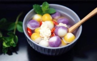 五彩汤圆元宵——轻松DIY传统年节美食（以五彩汤圆为主角的元宵节美食制作，让您年节更有仪式感）