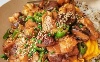香菇栗子炊饭，营养美味双丰收（一道秋季最受欢迎的家常炊饭，让你的味蕾从未有过的享受）