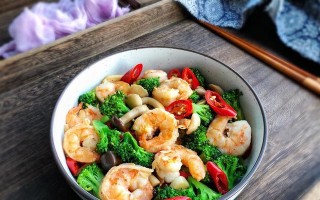自制美味以西兰花滑虾球（传统食谱升级版，营养美味加分）