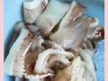 鲜嫩可口，鱿鱼炒菜花的做法（美食佳肴，让你垂涎三尺）