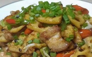尝鲜辣莲藕钵，细品鲜辣美味（家庭美食，下厨必备）