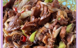 叉烧猪舌，香气四溢的美味佳肴（猪肉烤制技巧，让你轻松做出叉烧猪舌）