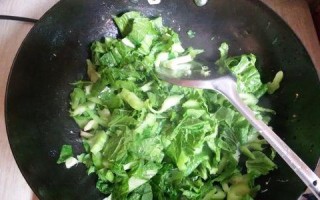 美味健康的虾米芥菜家常做法（简单易学，做出香辣可口的虾米芥菜，）