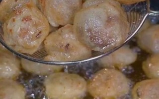 肉酿腐丸的制作方法（家常美食的制作技巧）