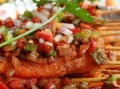 美食铁板虾的做法（五星级大厨教你轻松学会，让你家厨艺更上一层楼）