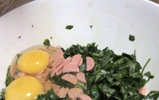 用新鲜苕叶制作的美味饼，让你的早餐更健康（用新鲜苕叶制作的美味饼，让你的早餐更健康）