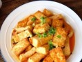 家常美食——香菇酱蒸豆腐（用新鲜香菇调制的健康豆腐美食）