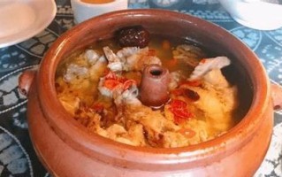 以鲜田七煲鸡汤，品味健康生活（健康生活从一碗鸡汤开始）