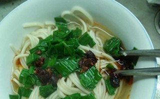 教你如何做道地的羊肉蘑菇面，简单易学！（教你如何做道地的羊肉蘑菇面，简单易学！）