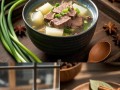 家庭美食——清炖牛肉萝卜汤（健康营养，味道美妙）
