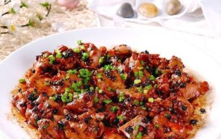 蒜蓉粉丝蒸排骨（一道简单又美味的家常菜）