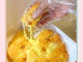 自制网红榴莲饼，轻松做出香气扑鼻的美味（榴莲饼的制作方法、食材选购和口感体验）