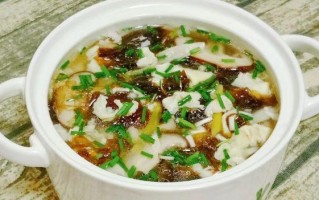 肉末紫菜汤的做法（美味又养生，一道简单易学的家常菜）