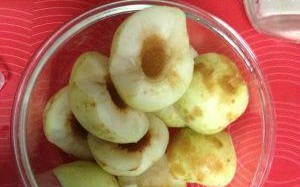 自制杏肉果酱的做法（美味易制，营养健康，让你爱不释口）