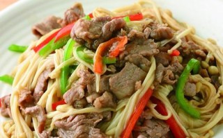 来一份香气扑鼻的洋葱红烧肉（家常美食）
