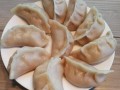 用蒸菜烫面制作美味蒸饺（用蒸菜烫面，让饺子更香更美味）