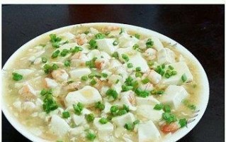 虾仁豆腐毛豆汤的做法（美味又健康的清汤佳肴）
