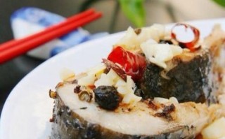 营养美味，以时蔬拌鱼块（家庭自制，健康又简单/时蔬美食，拌鲜鱼一口好滋味）