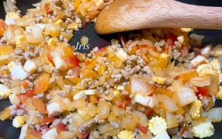 美味杏鲍姑肉酱面的制作方法（用新鲜材料打造口感鲜美的肉酱面）