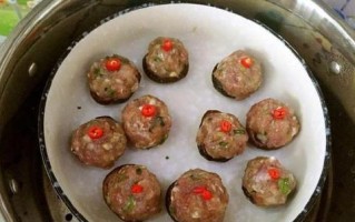 美味可口的香菇酿肉丸子（做法简单，口感丰富多样，营养丰富）