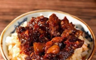 教你做出美味的双椒牛肉酱（以巧妙搭配的两种辣椒为主角，简单制作一份口感极佳的牛肉酱）