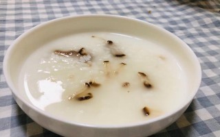 健康营养，美味可口——手把手教你做香菇燕麦粥（燕麦与香菇的完美结合，让你吃出健康的味道）